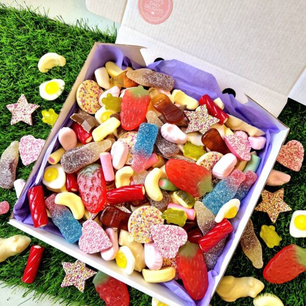 Happy Birthday Pick n Mix Box 700g