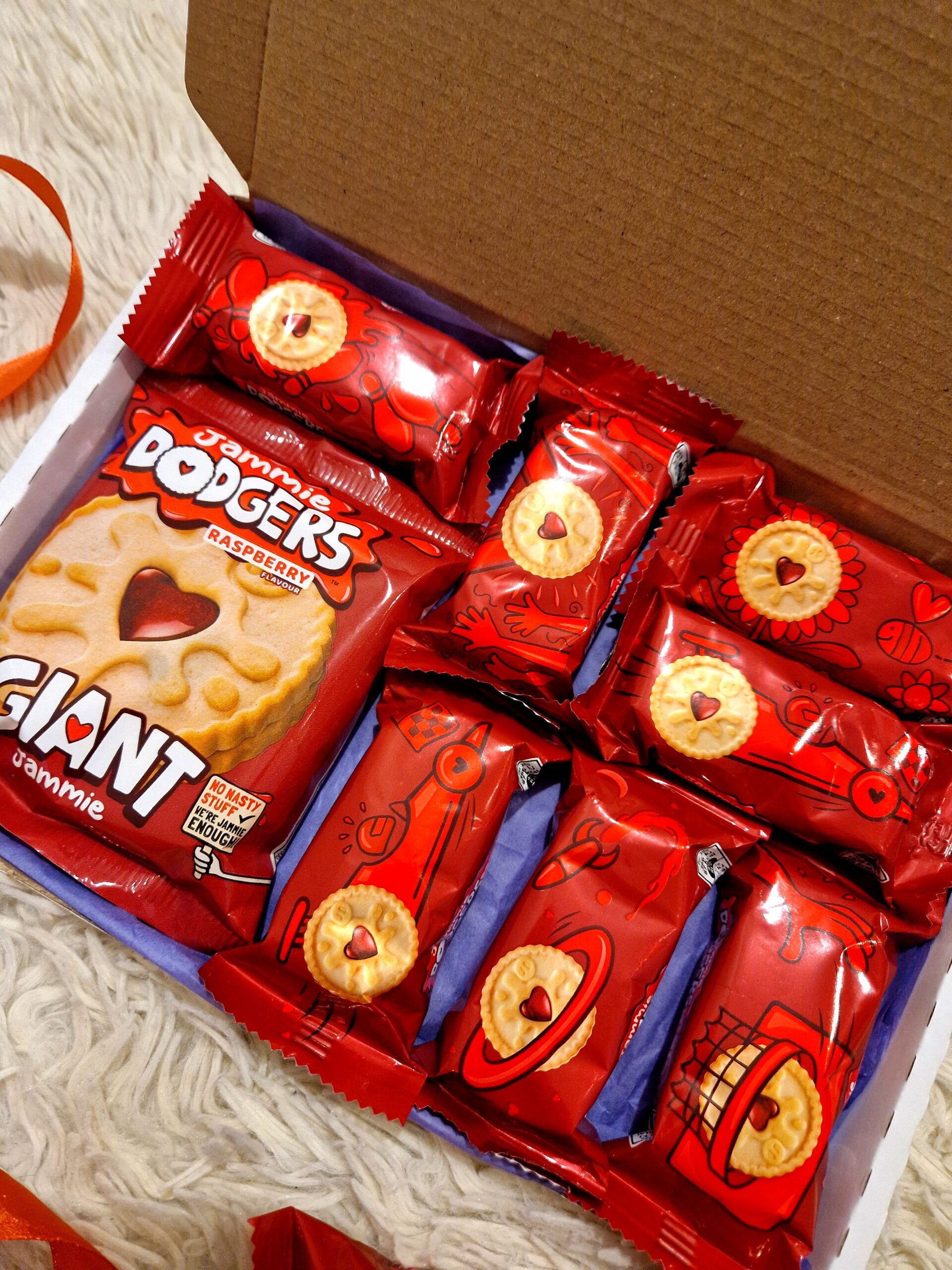 Jammie Dodger Gift Box - Image 2